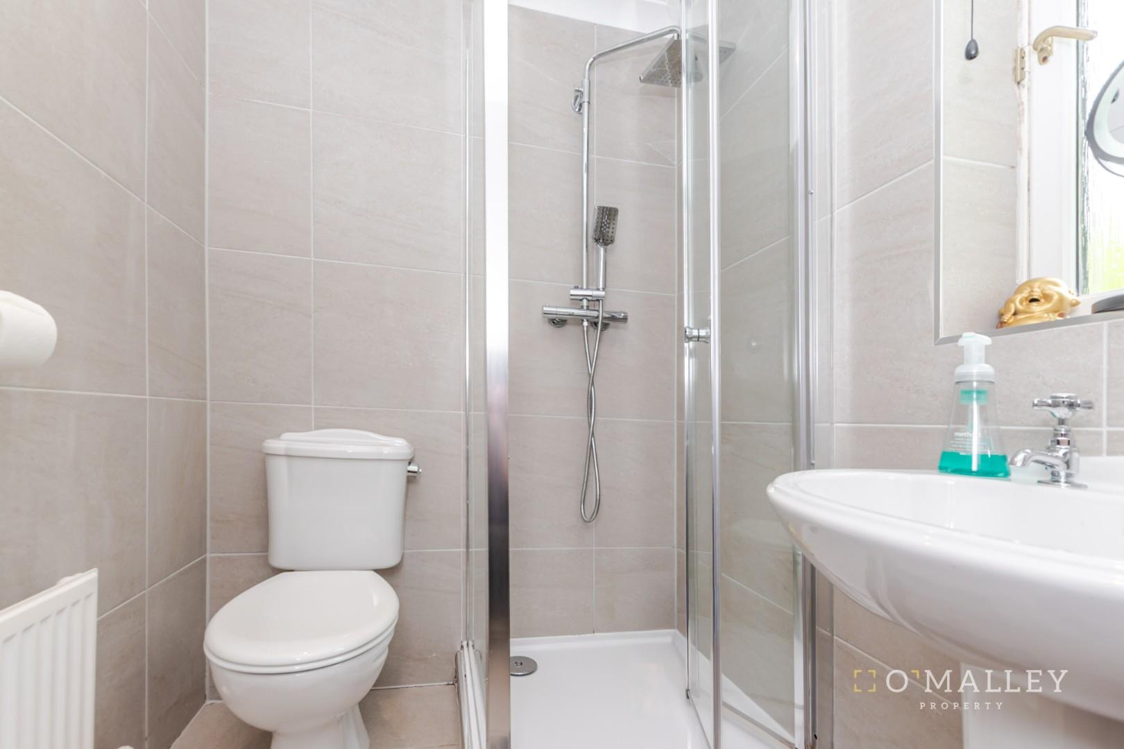 Shower En-suite